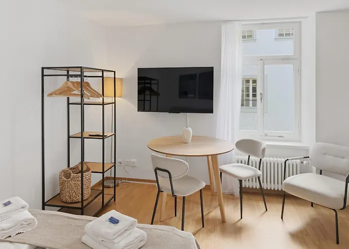 Cozy In The Heart Of - Stork 32 *